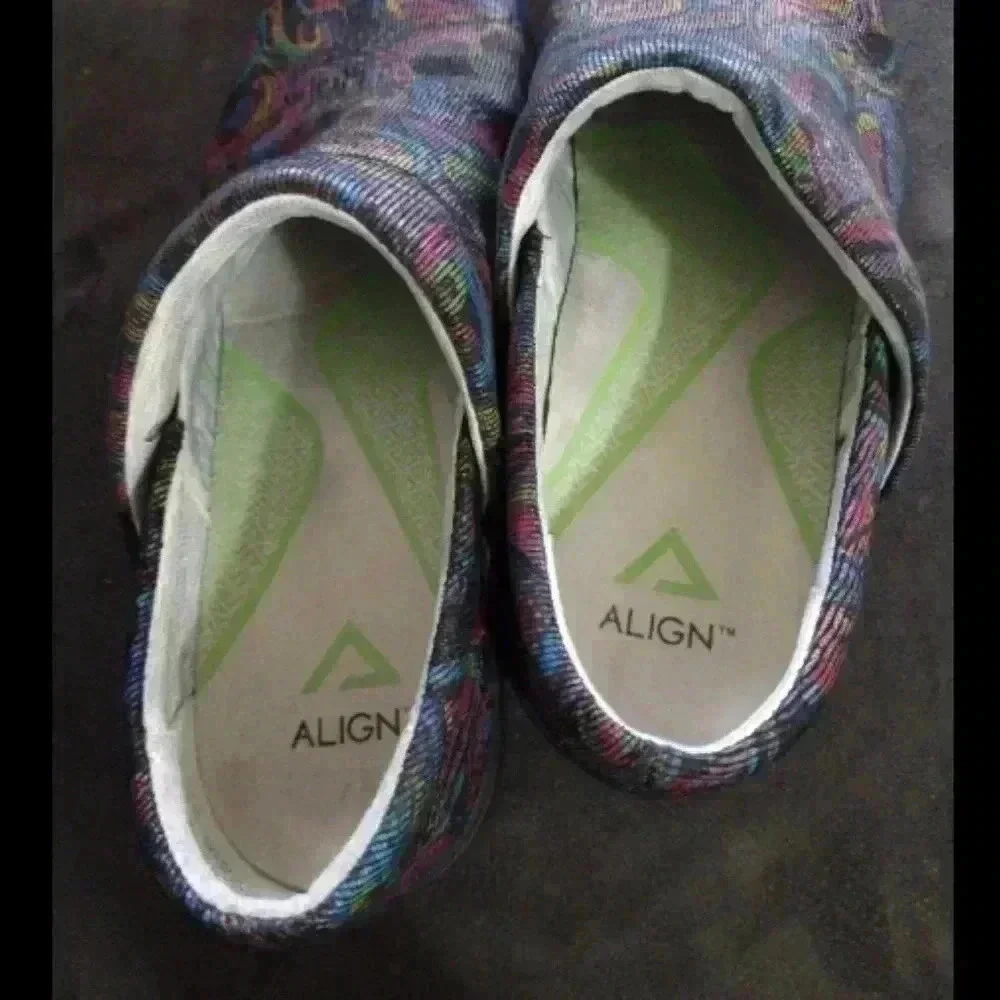 Align Nurse Mates Indya Nursing Clogs Size 7 1/2w - Picture 5 of 8